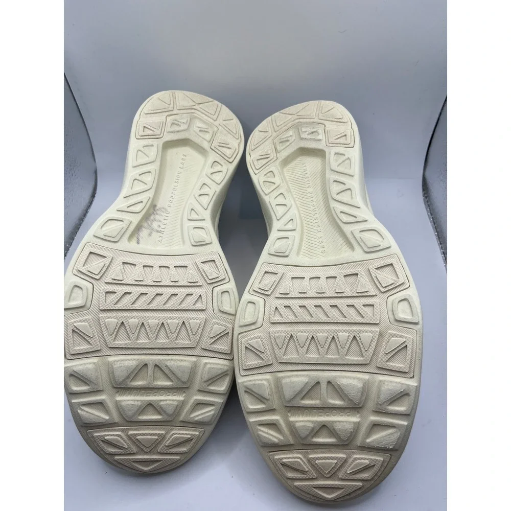 APL Techloom Bliss W Black White Slip On Sneakers Women's‎ Size 7 Athletic Shoes